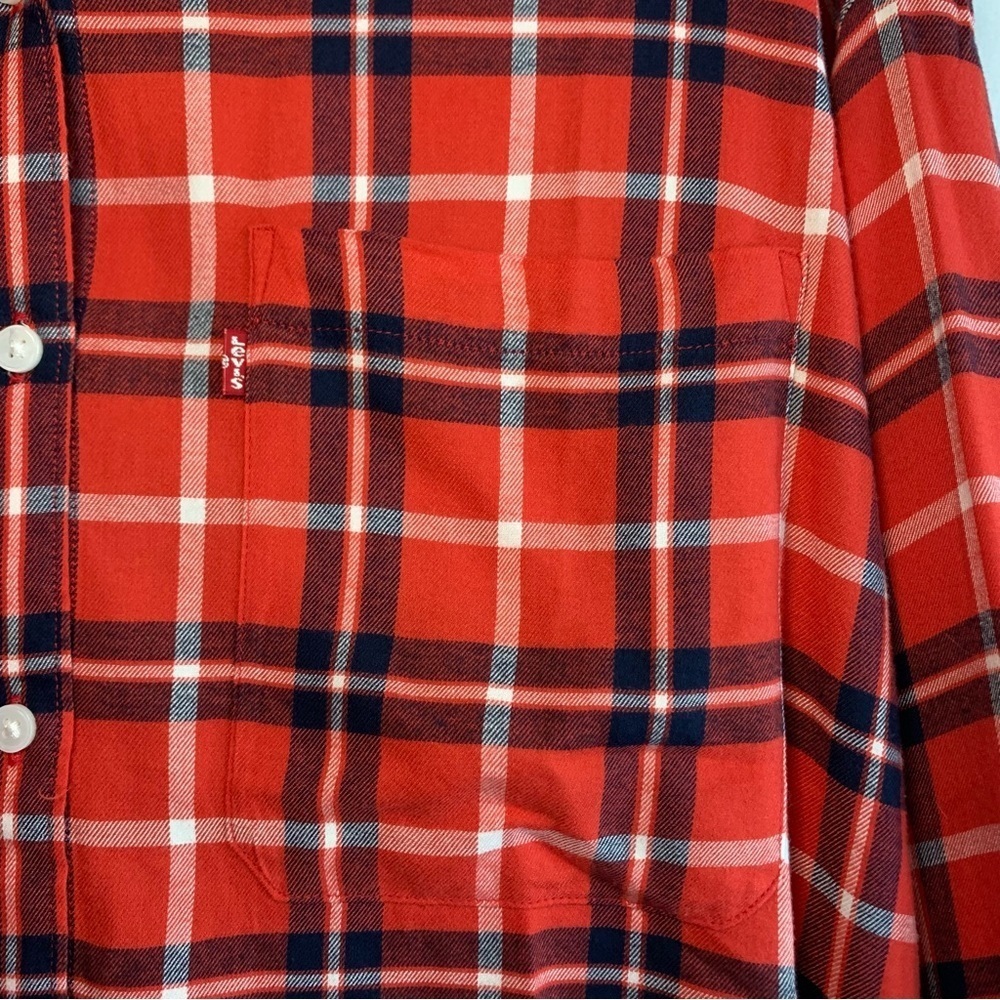 Levi’s Red and Navy Plaid Button-Up Shirt Relaxed Fit, Size L - Picture 5 of 8